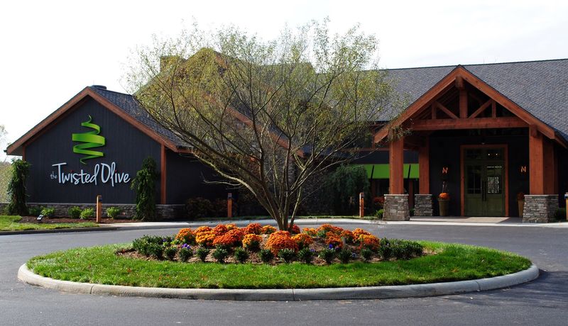 The Twisted Olive – North Canton