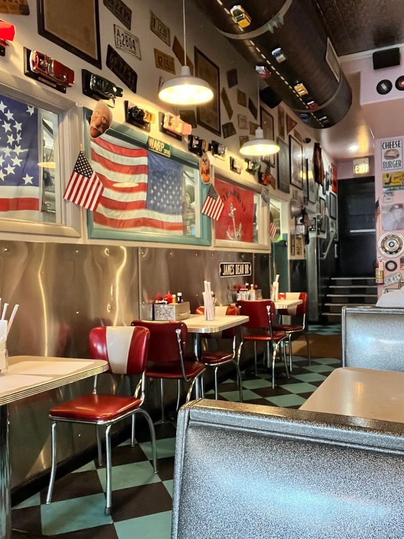 Johnny B. Good's Diner
