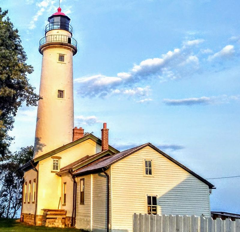 Pointe Aux Barques Lighthouse (Port Hope)
