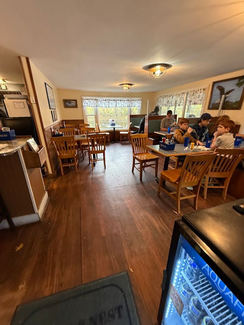 Eagles Nest Restaurant, Brewer