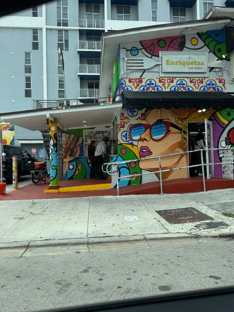 Enriqueta's Sandwich Shop