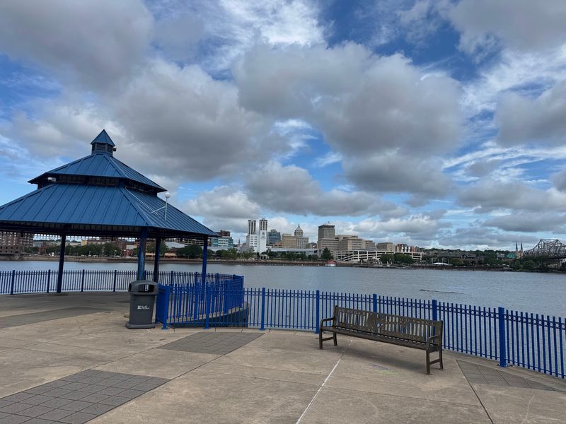 East Peoria adds a separate raised-boardwalk stop