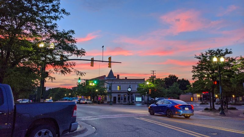 Dexter, Riverfront Small Town Near Ann Arbor