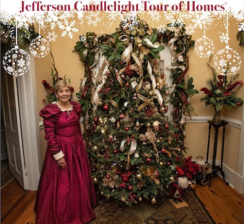 Jefferson and Marshall's Old-Fashioned Christmas Loop