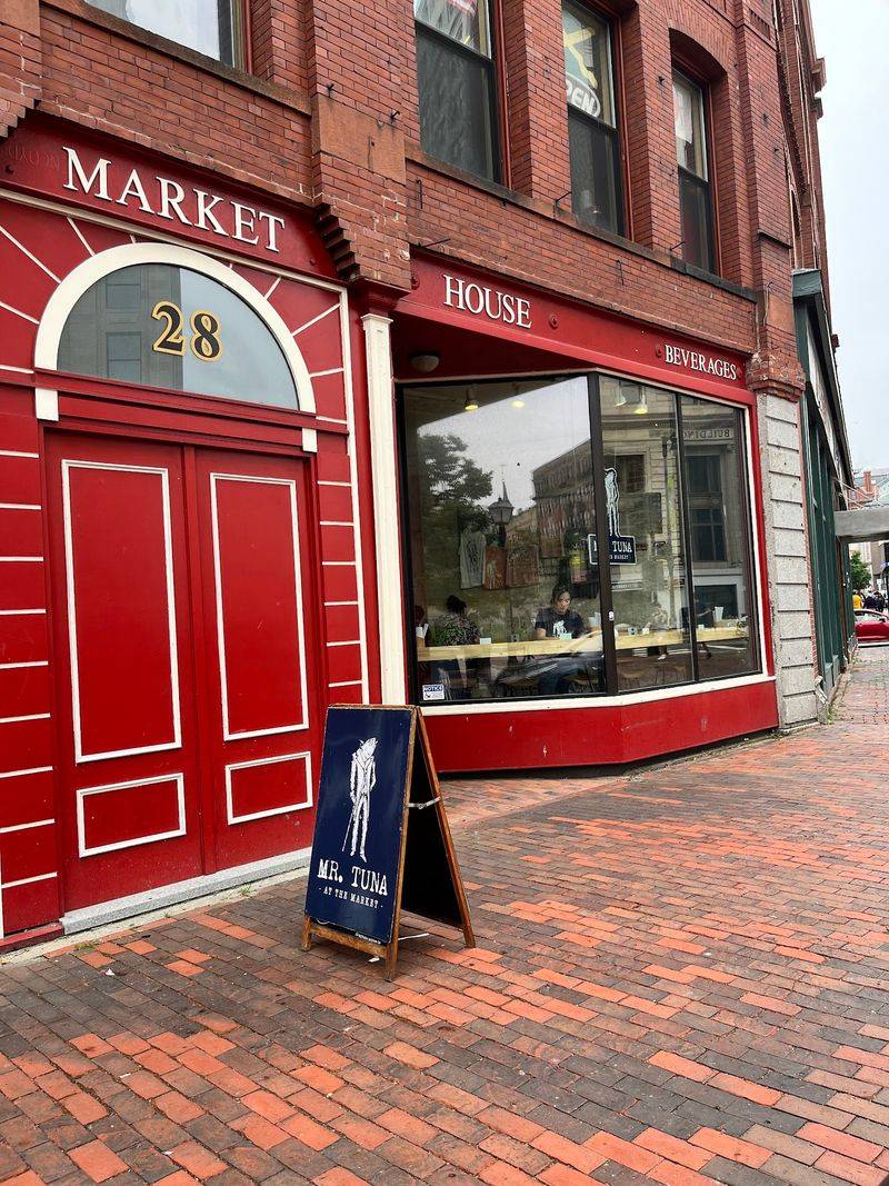 Easy To Find In The Heart Of Portland Easy To Find In The Heart Of Portland