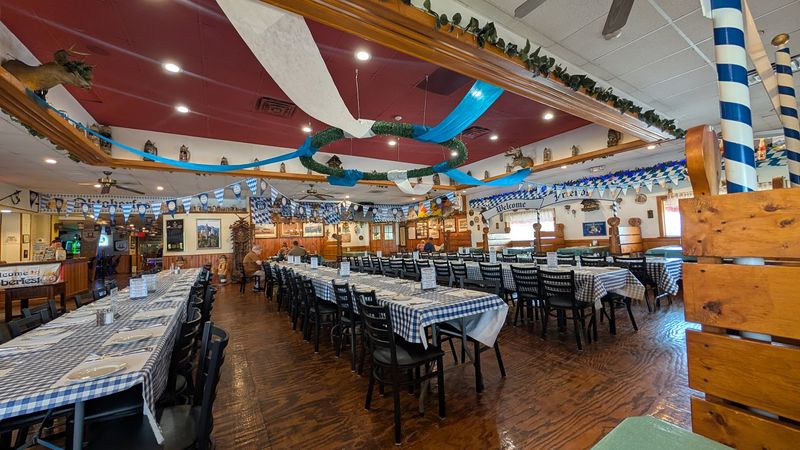 Operating Hours Reward Both Weekday And Weekend Visitors