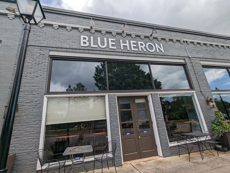 Easy To Find Right In The Heart Of Pendleton