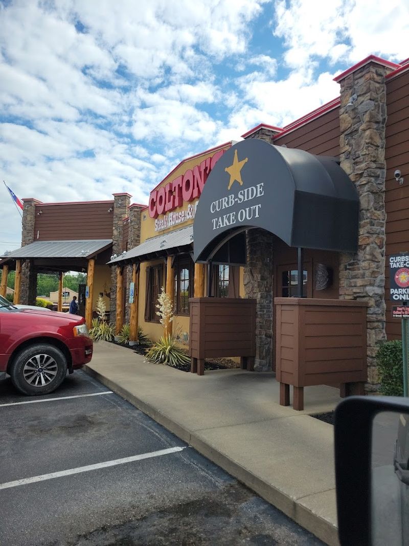 Easygoing Dining Near Searcy's Main Routes Easygoing Dining Near Searcy's Main Routes
