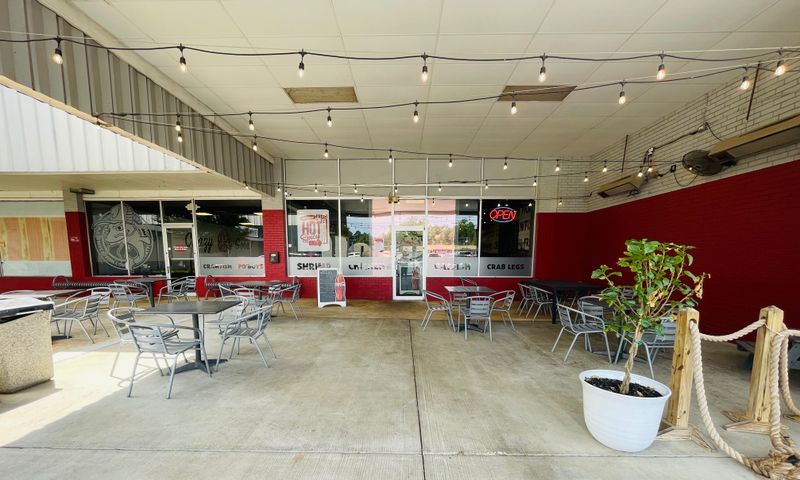 Eat My Catfish, Benton 