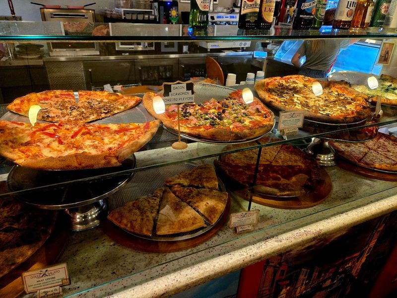 Dolce Salato Pizza & Gelato - Hollywoo