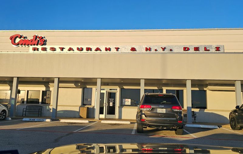 Cindi’s NY Deli & Restaurant, Dallas