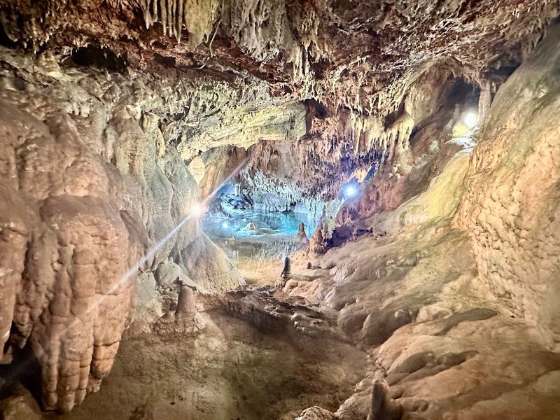 Echo Dell Indian Echo Caverns, Hummelstown, Pennsylvania