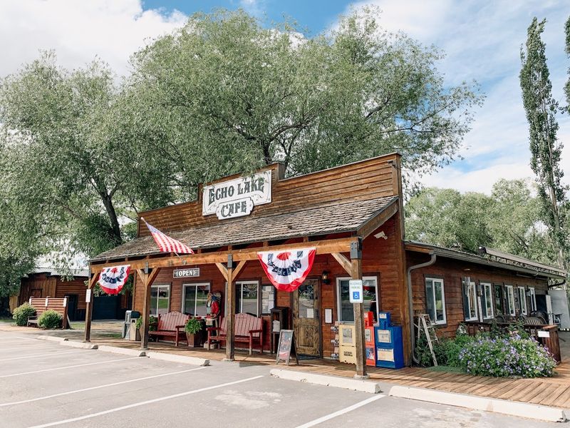 Echo Lake Cafe 