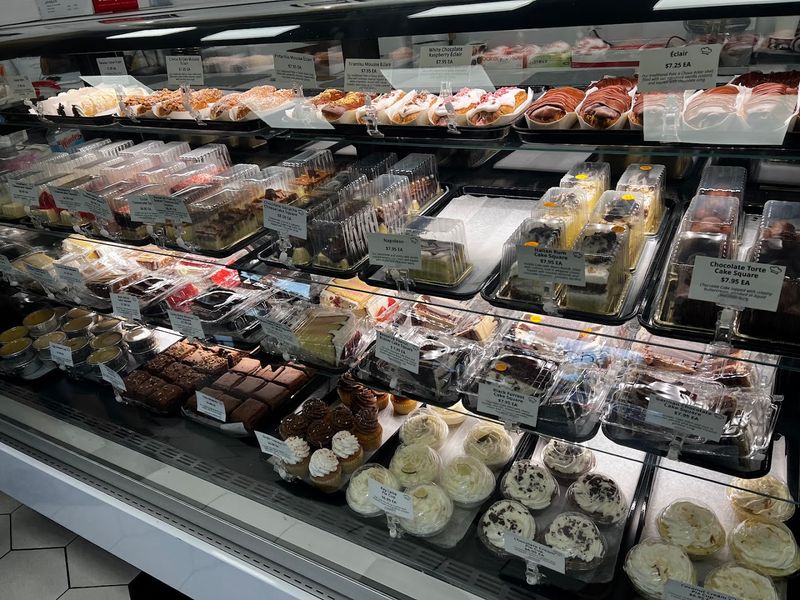 Fresh Pies That Taste Like A Home Kitchen Made Them