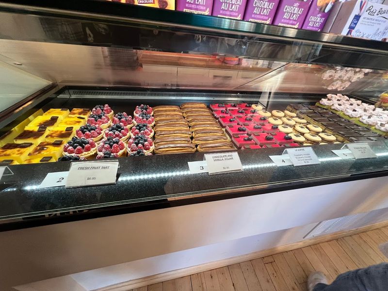 Eclairs That Deserve Their Own Fan Club