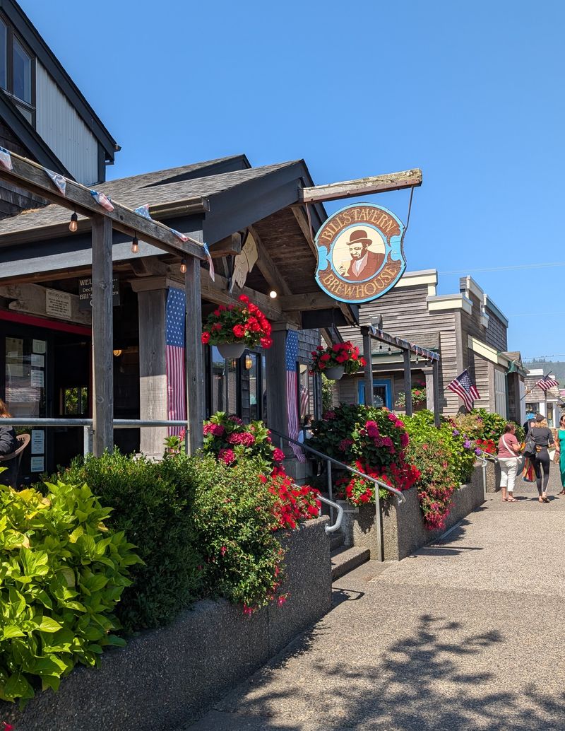 Bill's Tavern & Brewhouse — Cannon Beach