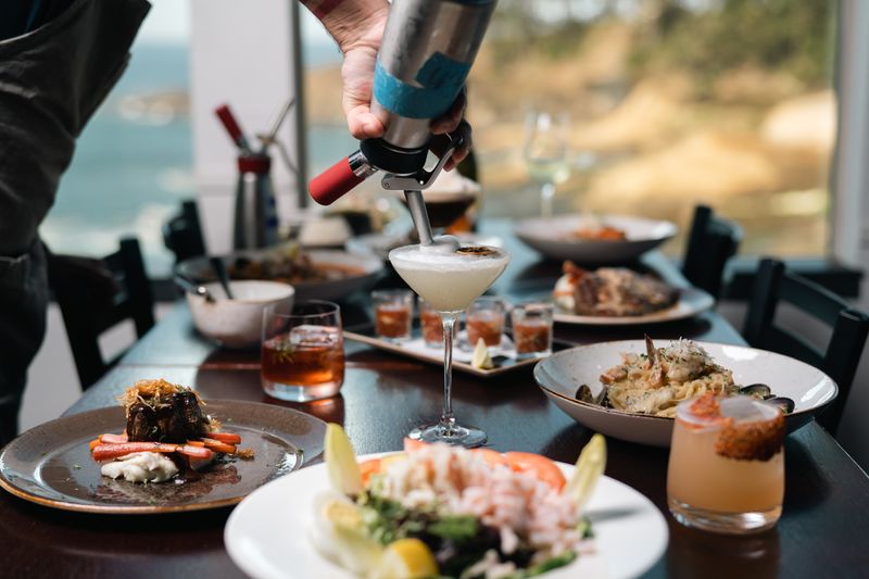 Tidal Raves Seafood Grill