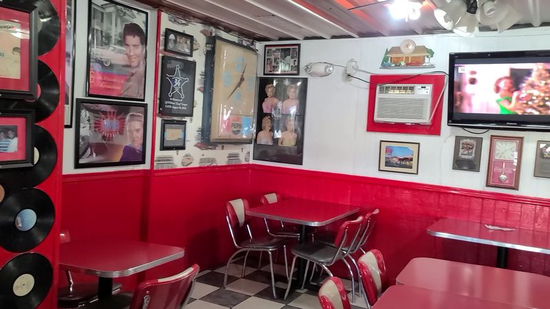 Ed Walker's Drive-In, Fort Smith