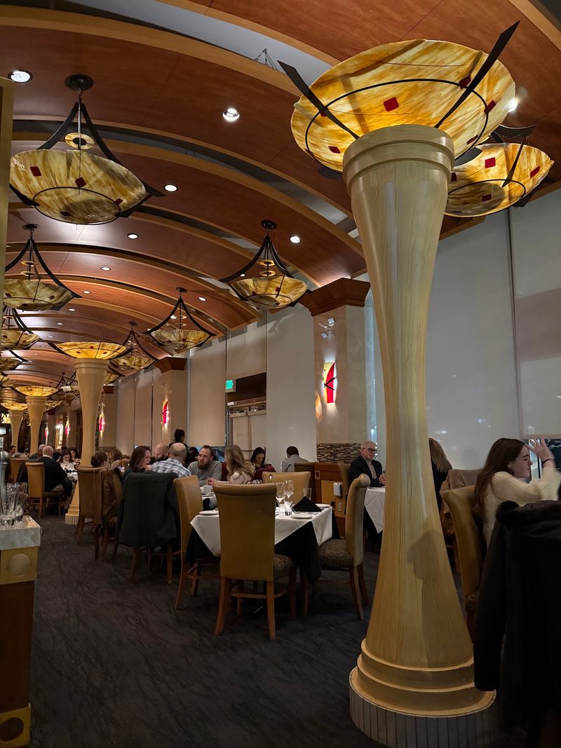 Eddie Merlot's