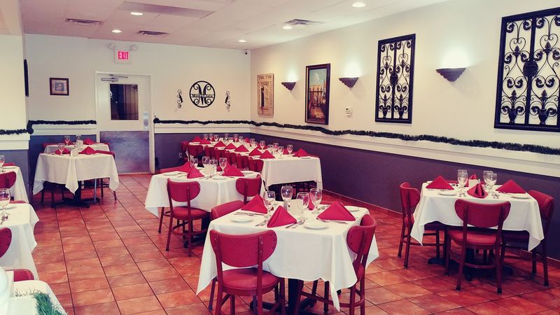 Mona Lisa Fondue Restaurant