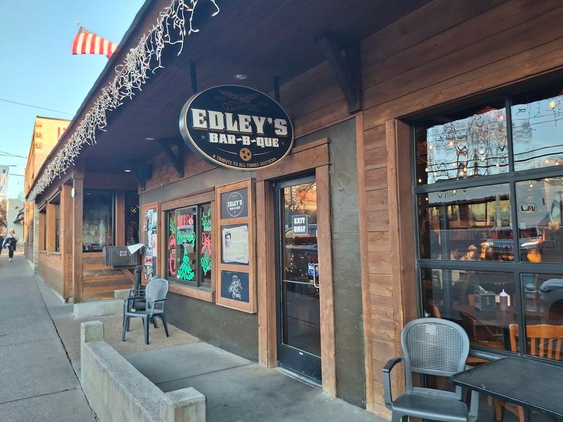 Edley's Bar-B-Que, Nashville