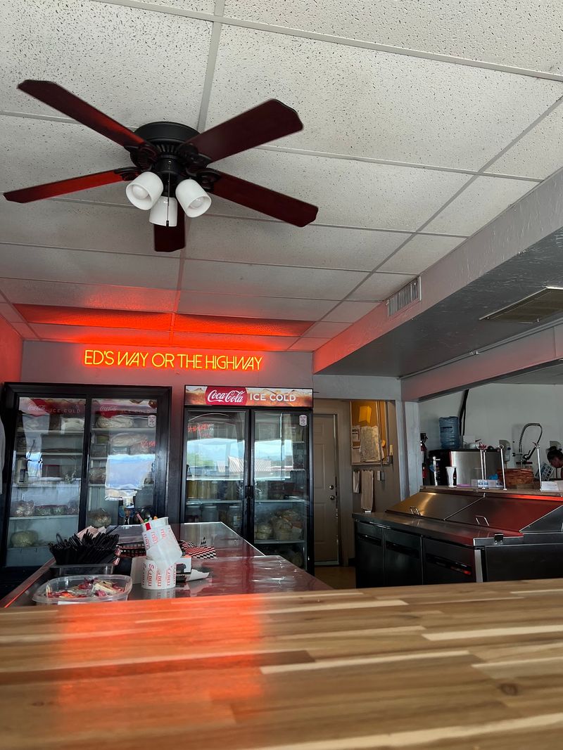 Ed's Deli