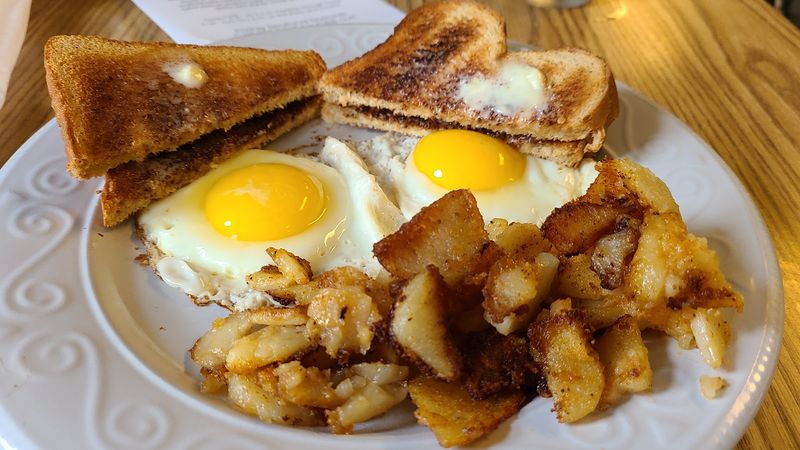 Eggs, Homefries, And The Art Of Getting Breakfast Right
