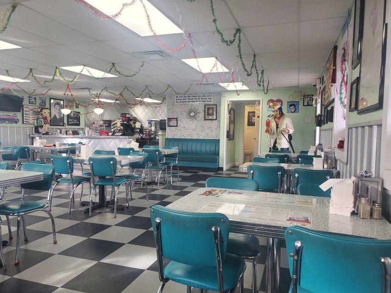 Boomarang Diner
