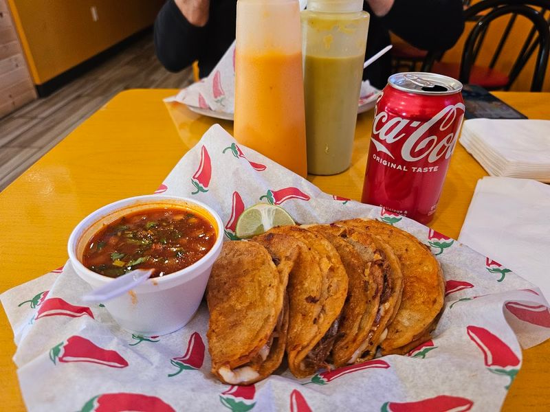 Vita's Taqueria - Arcola