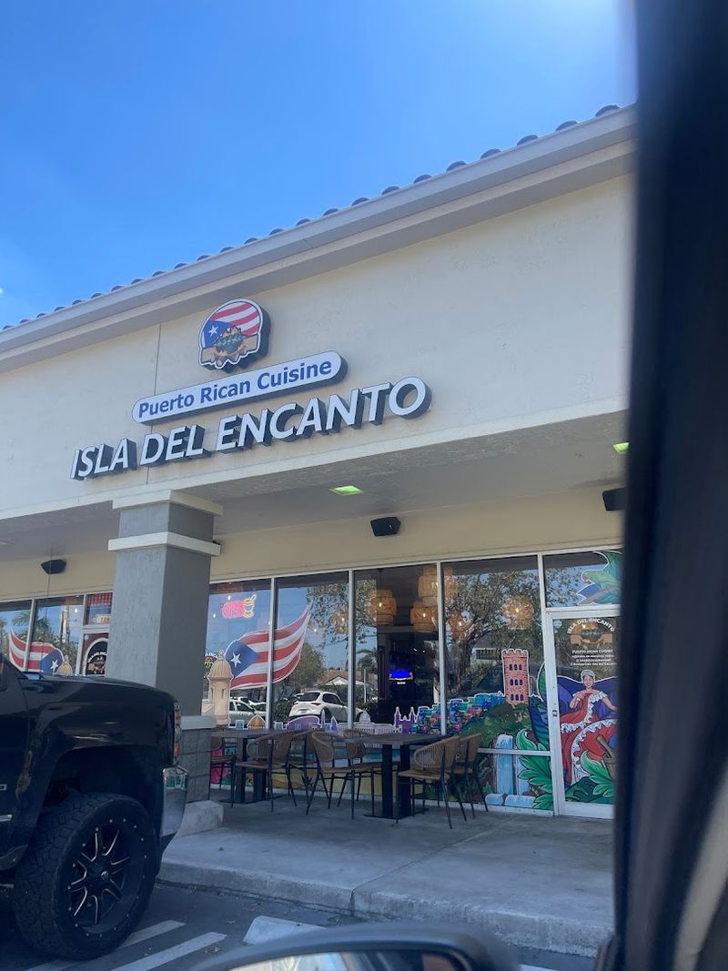 Isla Del Encanto, Miami