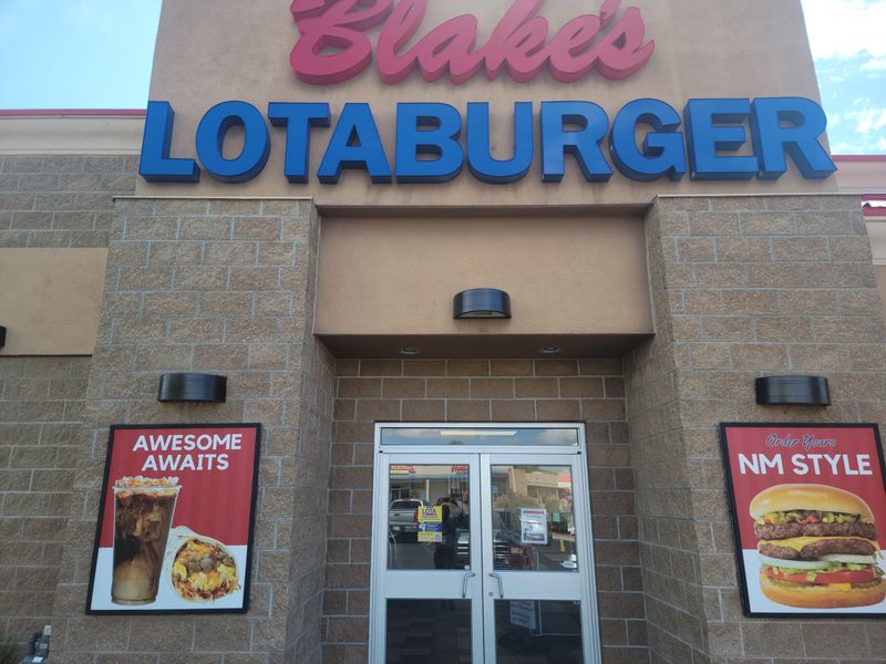 Blake's Lotaburger Brings New Mexico Tradition