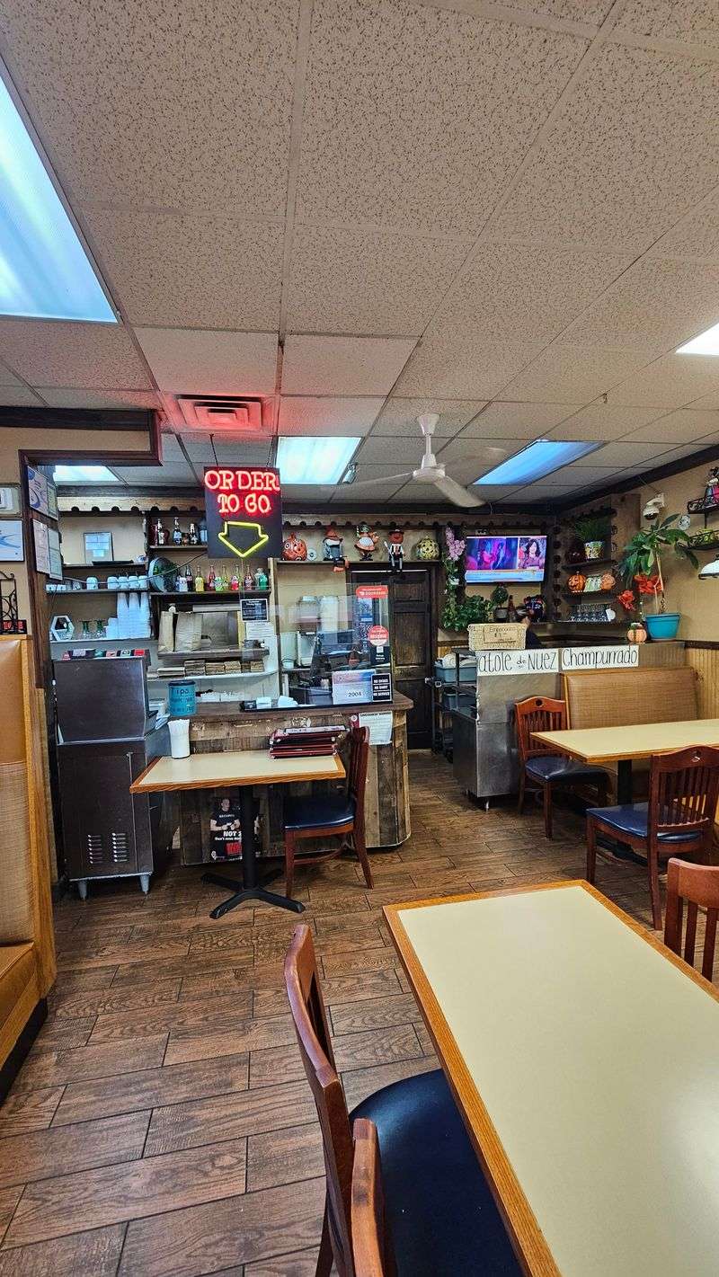 Bello's Restaurant of Elgin, Elgin, Illinois