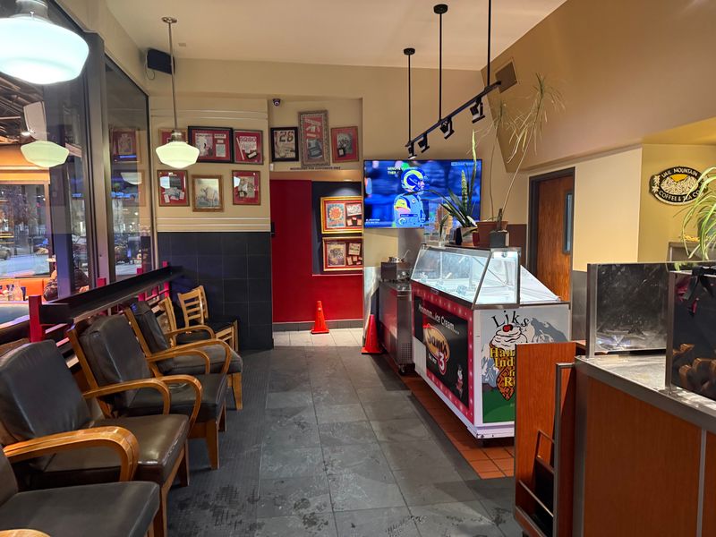 Sam’s No. 3 (Downtown)