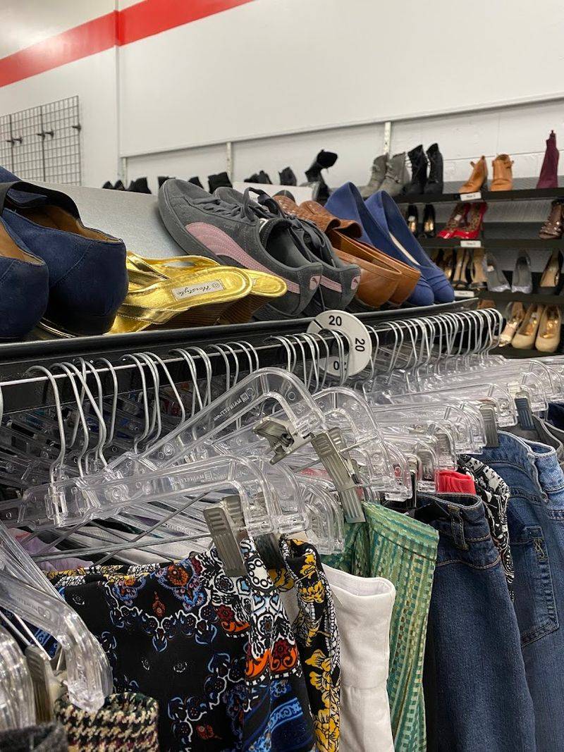 Shoes And Accessories That Complete Any Look