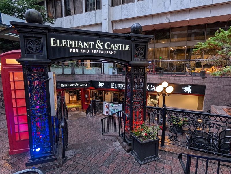 Elephant & Castle, Seattle