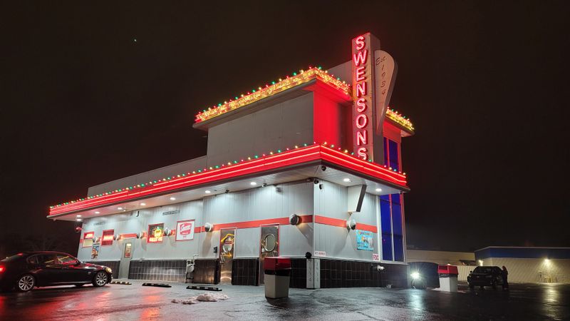 Swensons Drive-In - West Akron, 40 S Hawkins Ave, Akron, OH 44313