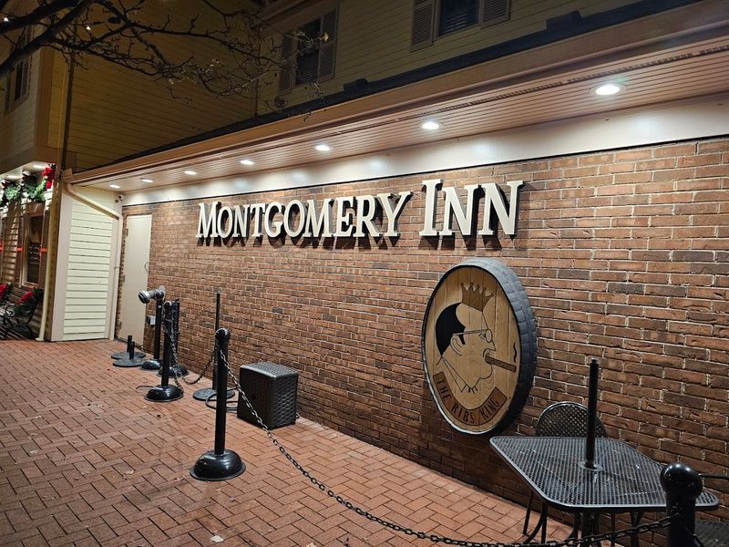 Montgomery Inn, Montgomery