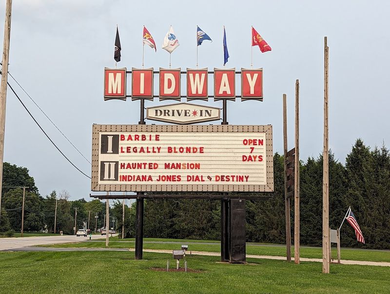 Midway Twin Drive-In Theatre, Ravenna, Ohio