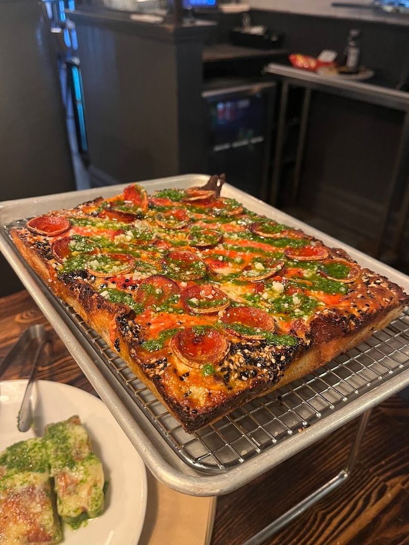 Emmy's Pizza