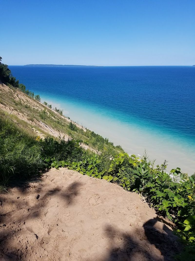Pyramid Point Loop, Maple City