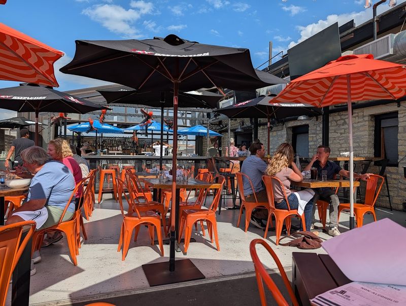 Empire Burgers + Brew, Naperville