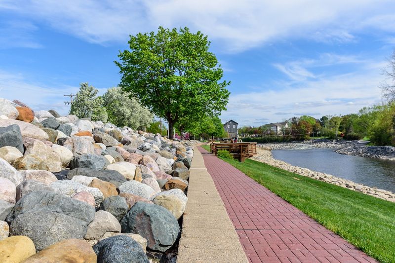 End With A Riverside Walk In Heritage Park