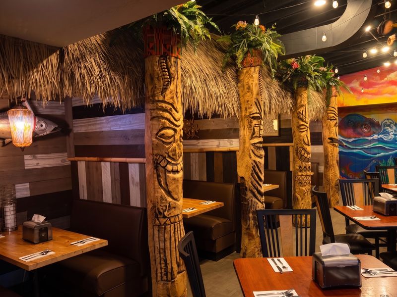 Enjoy Upscale Food Without Formal Fuss Enjoy Upscale Food Without Formal Fuss