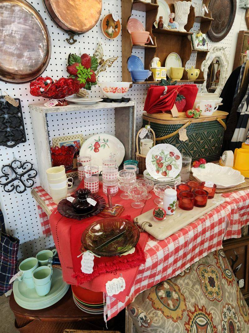 Endless Vintage Finds To Discover