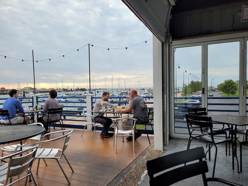 Erie Steak & Seafood Co., Lorain