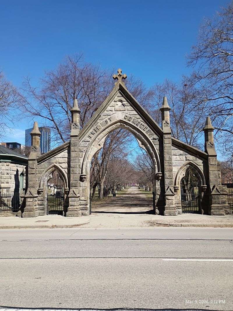 Erie Street Cemetery, Cleveland