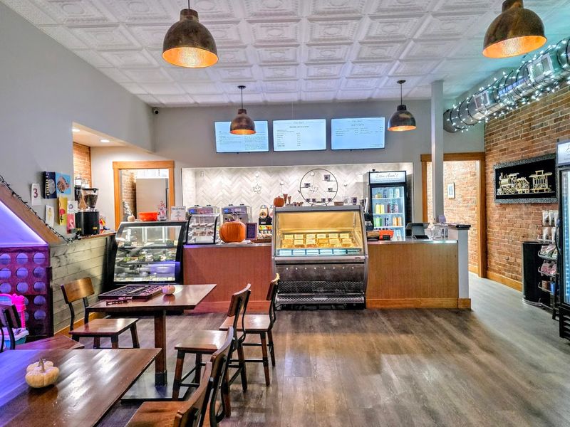 Erin Ann's, Sylvania