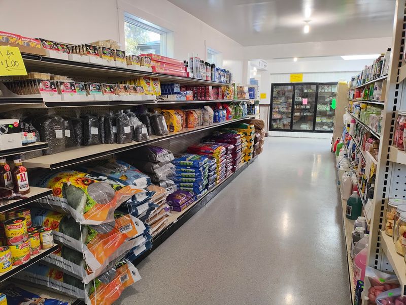 Esh's Grocery & Deli