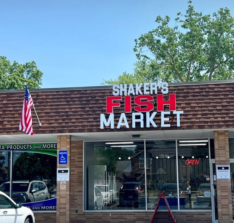 Shaker's Fish Market, Middleburg Heights
