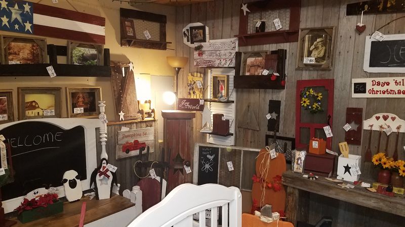 High Hats Antique Mall